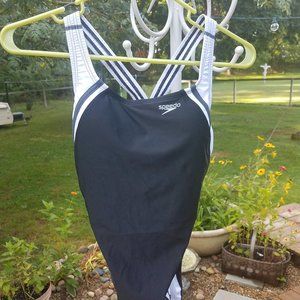 SPEEDO race tank swimsuit NWT womens size 8